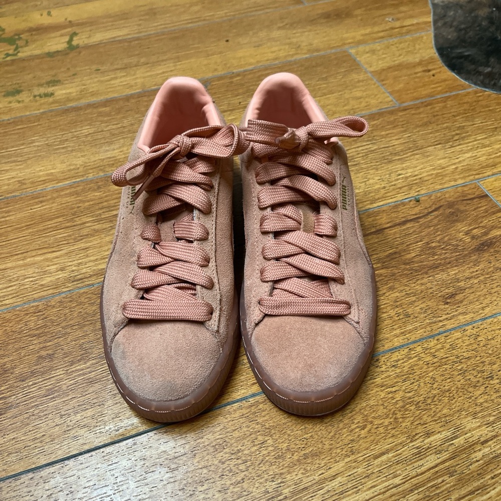 Pink Pumas